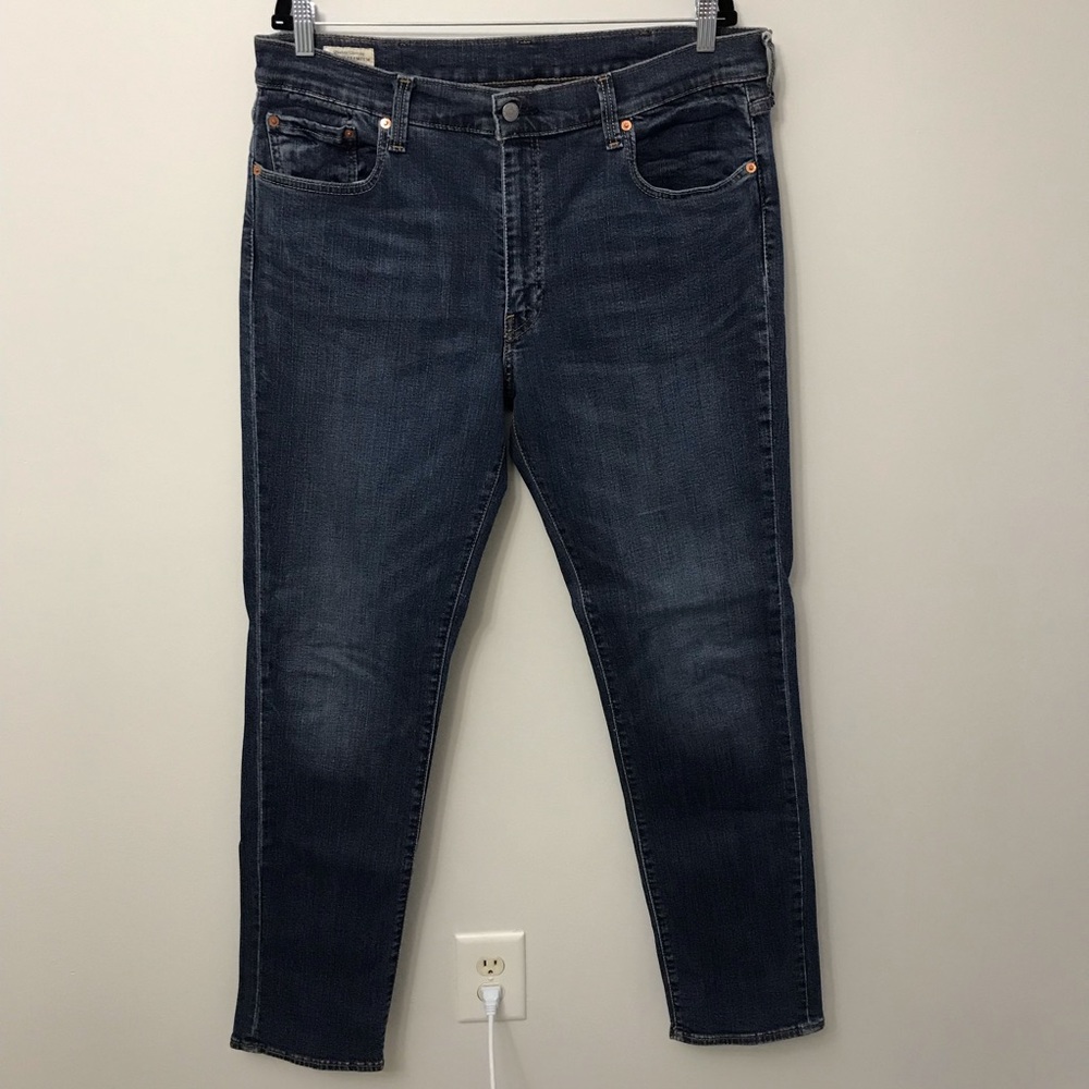 Levi’s blue jeans size 38